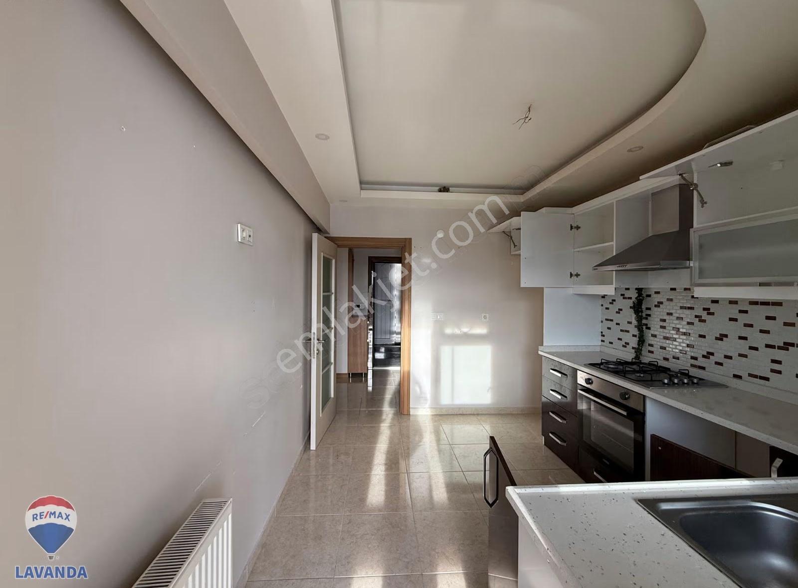 Remax Lavanda Dan Muhittin Mahallesi'nde Kiralık 3+1 Daire - Görsel 3