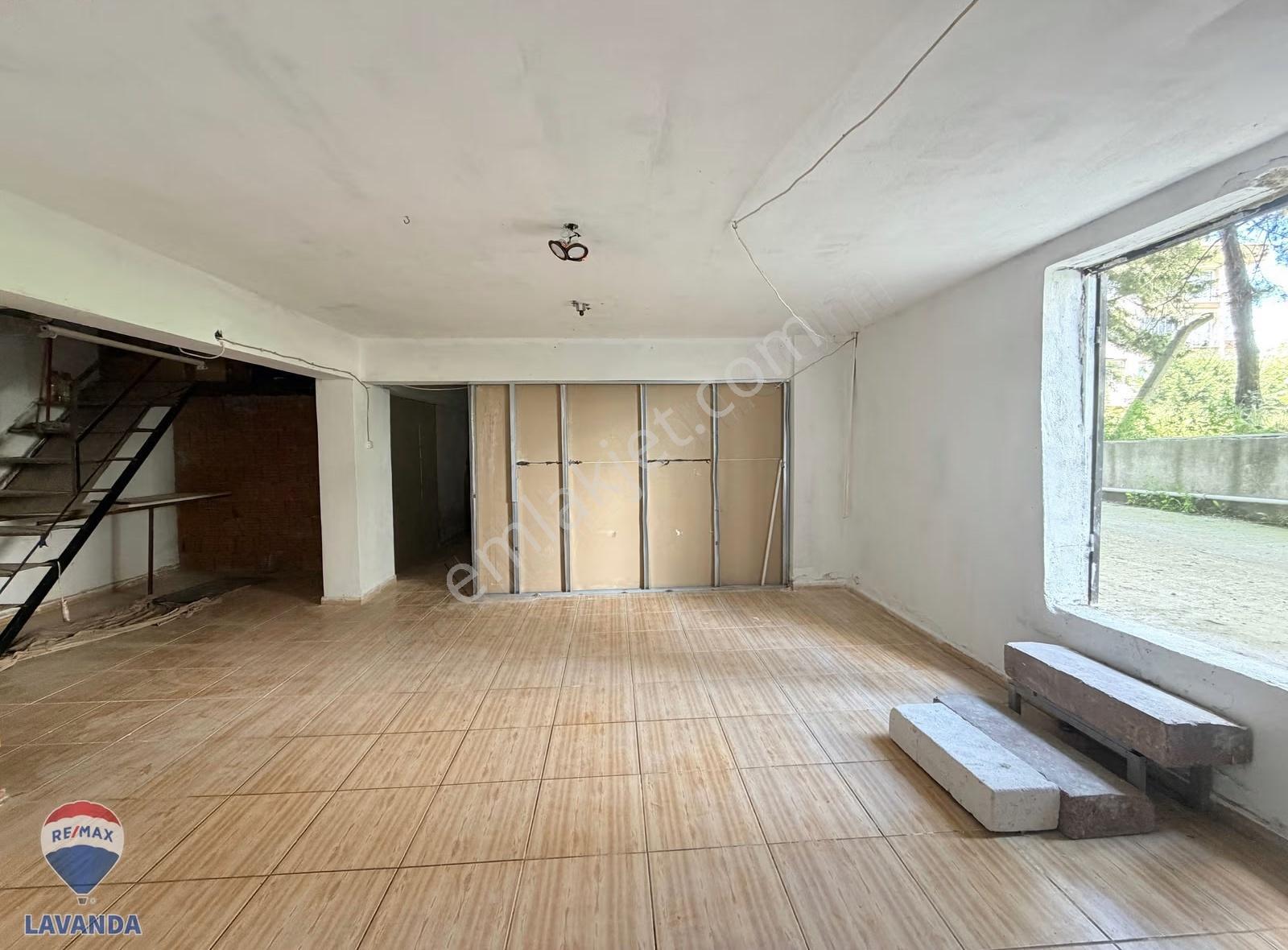 Remax Lavanda'dan Nusratiye Mahallesinde Satılık Depolu Dükkan - Görsel 6