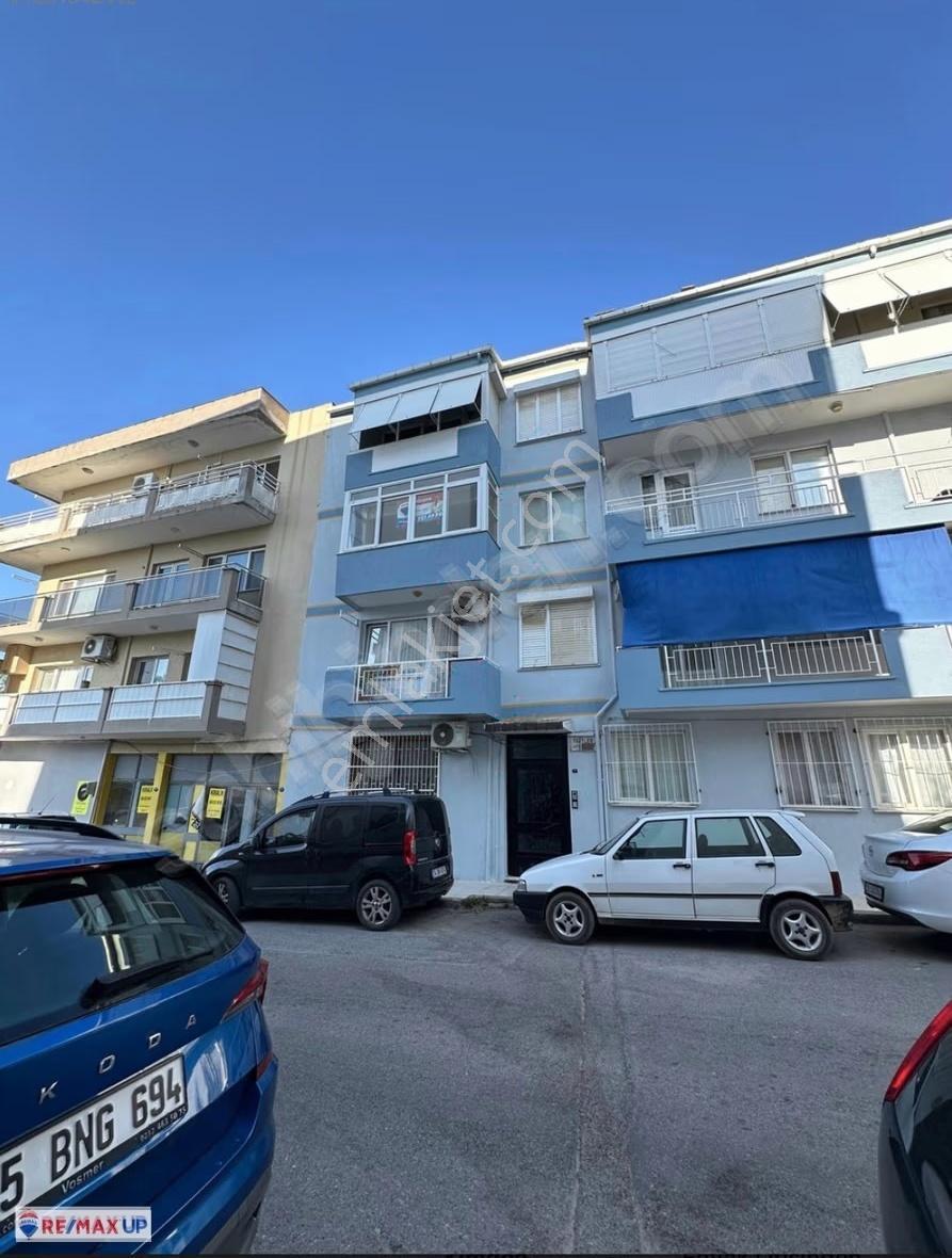 Balçova'da Kiracılı 3+1 | Ekonomi Üni. 350 M | Agora Avm 650 M