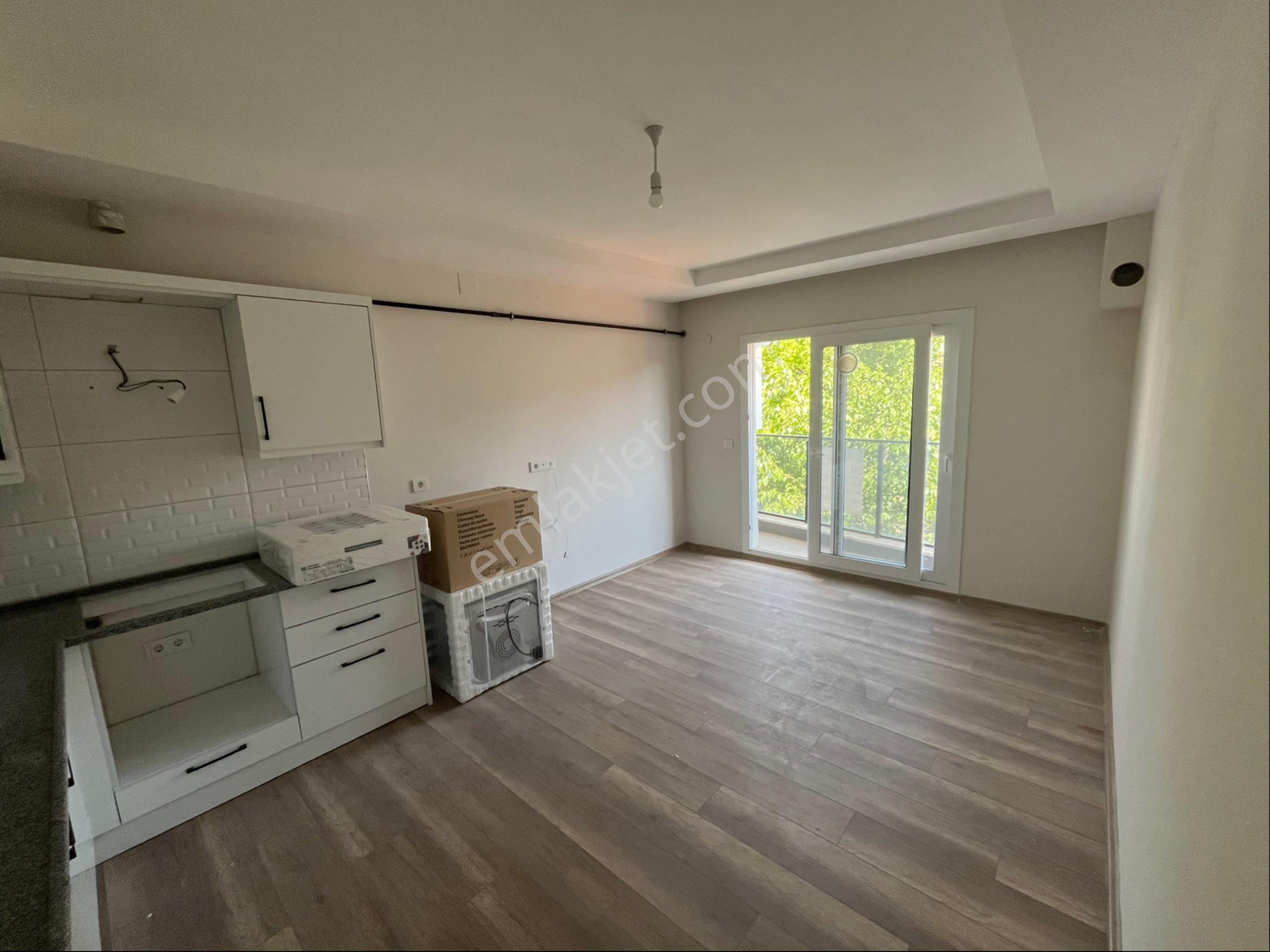 Miray Emlaktan Yenimahallede Doğalgazlı Kiralık 2+1 Daire - Görsel 25