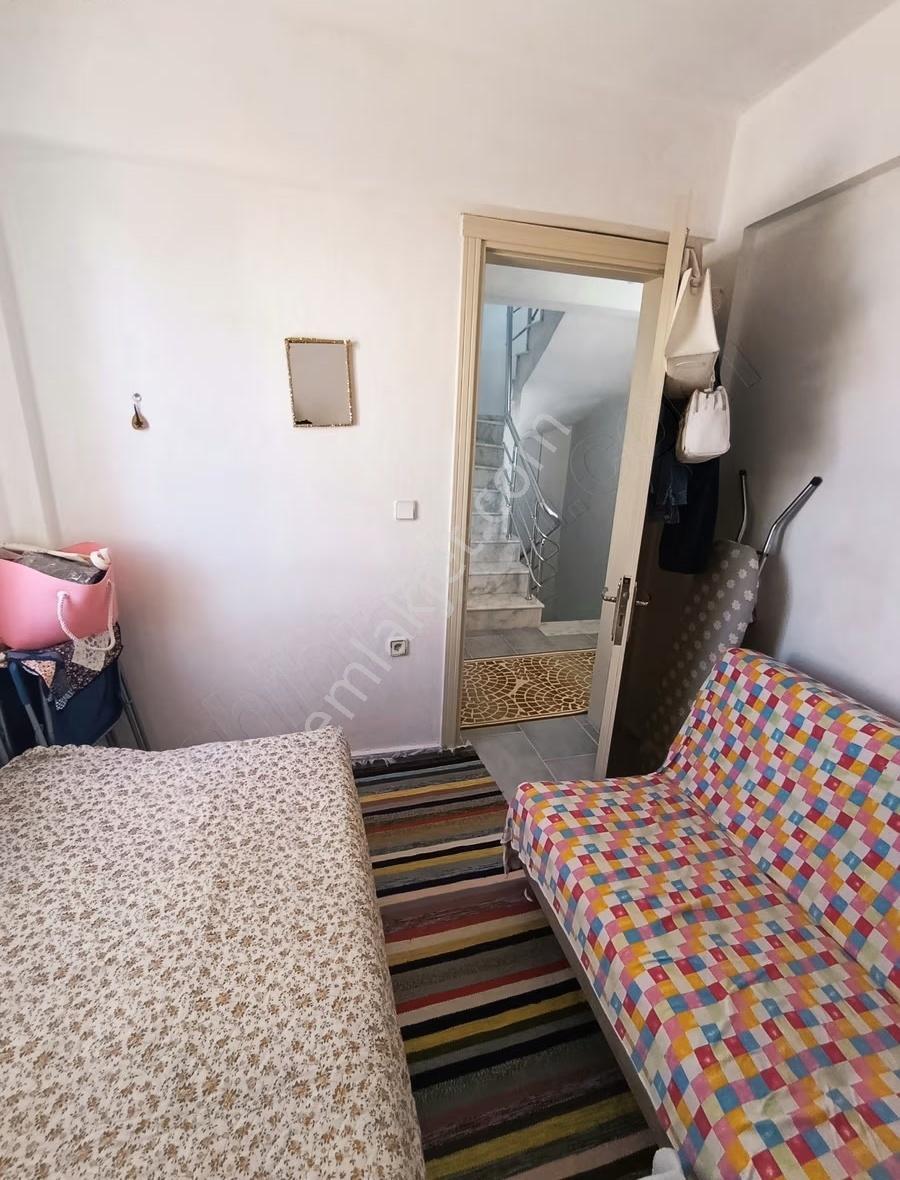 Bademli'de Denize Yakın Prestijli Sitede 3+1 Tirpleks Villa - Görsel 13