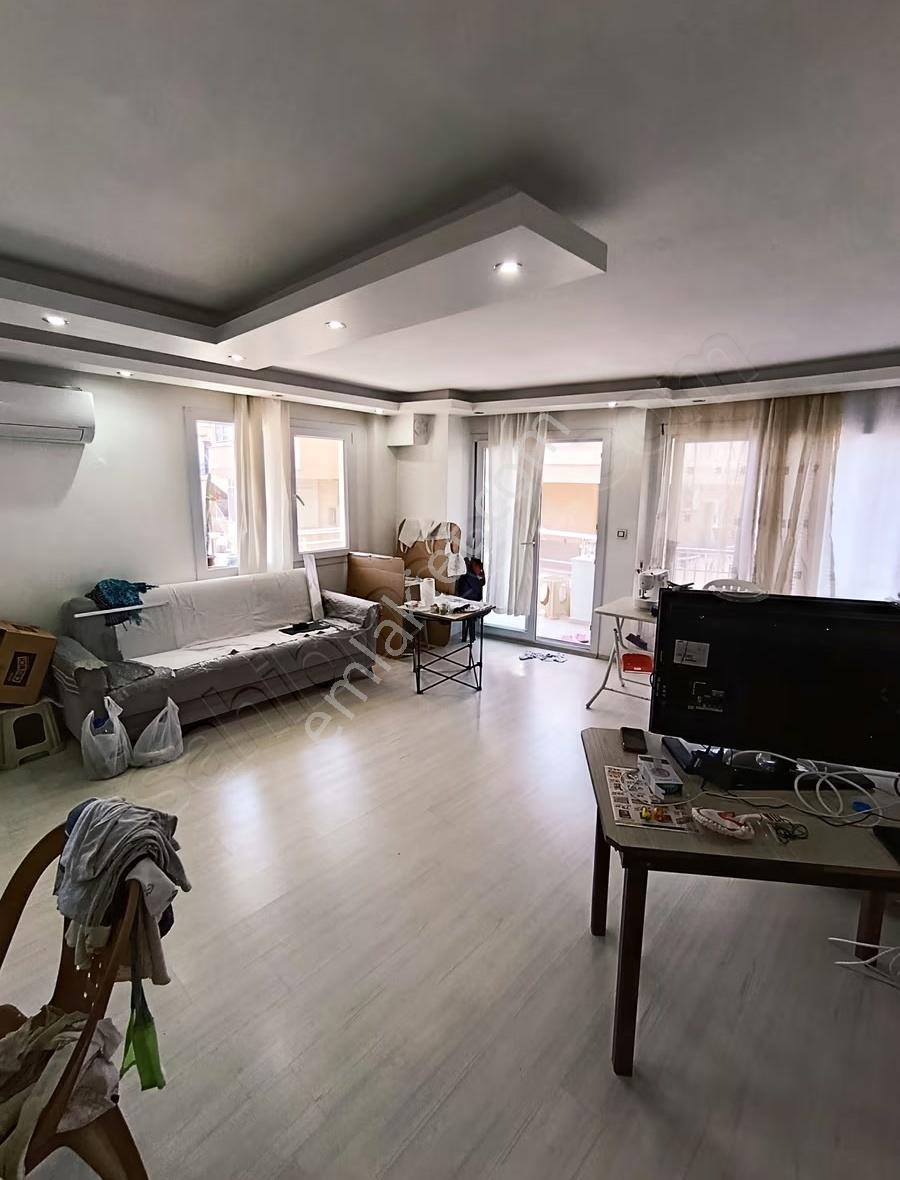 Dikili İsmetpaşa Merkezde Asansörlü & Otoparklı Bakımlı 4.kat2+1 - Görsel 14