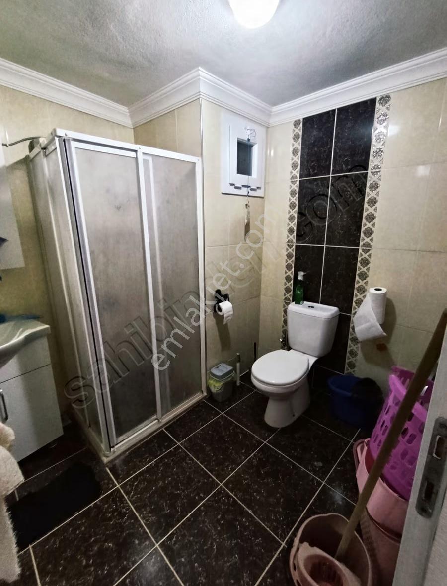 Dikili İsmetpaşa Merkezde Asansörlü & Otoparklı Bakımlı 4.kat2+1 - Görsel 12
