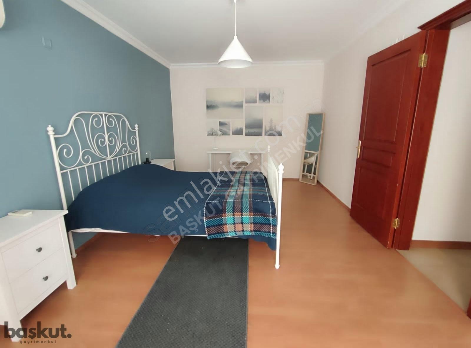 Başkut'tan Karşıyaka Sahilde Eşyalı 2+1 Deniz Manzaralı Daire - Görsel 12