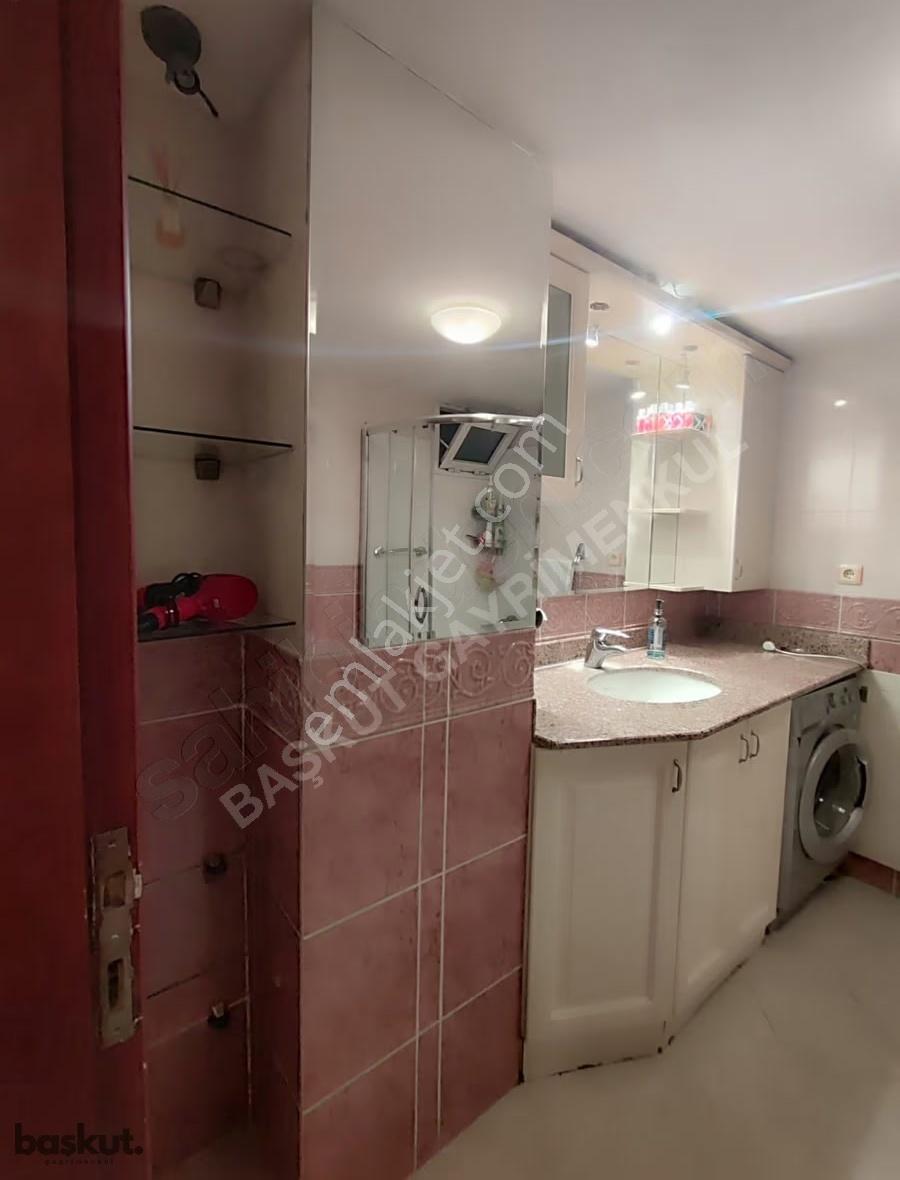 Başkut'tan Karşıyaka Sahilde Eşyalı 2+1 Deniz Manzaralı Daire - Görsel 9