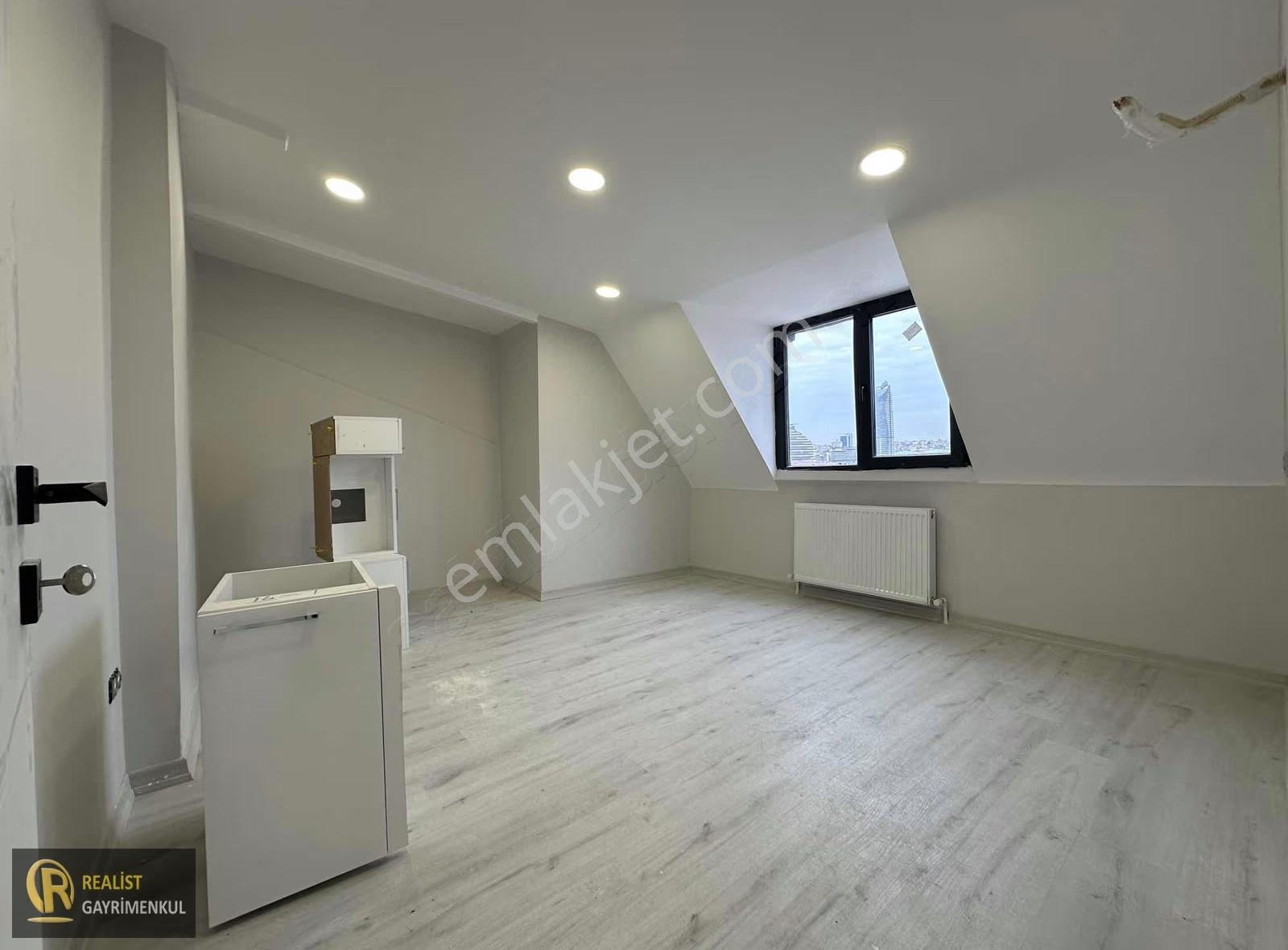 Çengelköy'de Satılık 6+2 Dublex Daire - Görsel 19