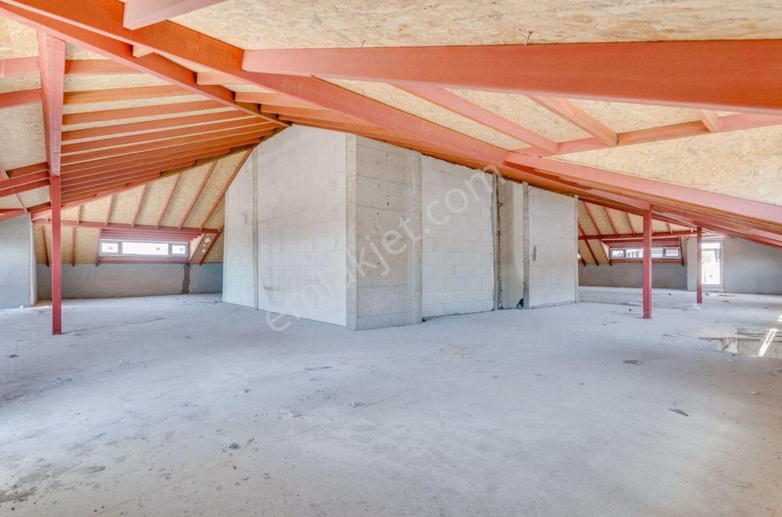 Üsküdar Çengelköy 'de Cadde Üzeri Komple Kiralık Plaza - Görsel 18