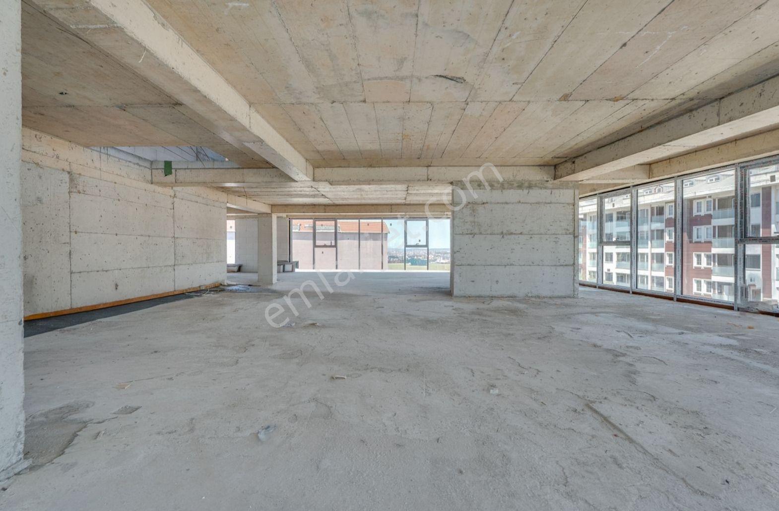 Üsküdar Çengelköy 'de Cadde Üzeri Komple Kiralık Plaza - Görsel 13