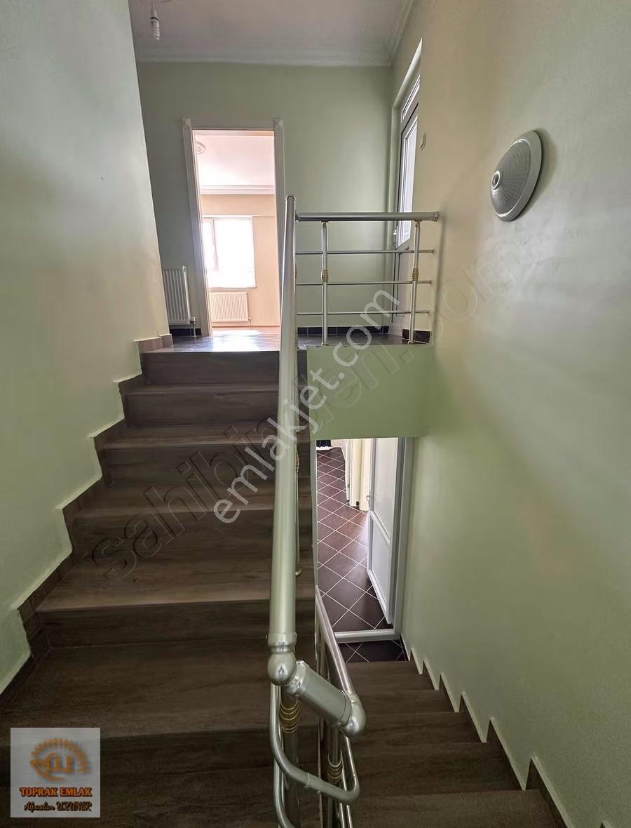 Toprak Emlaktan Kiralık Asansörlü 4+1 Dubleks Daire - Görsel 2
