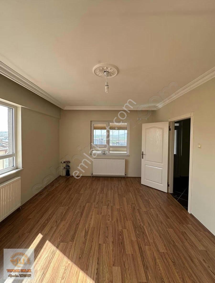 Toprak Emlaktan Kiralık Asansörlü 4+1 Dubleks Daire - Görsel 4