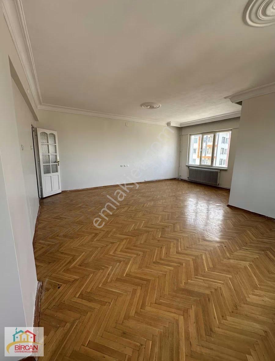 Binevler'de Kiralık 3 + 1 Asansörlü Daire - Görsel 7