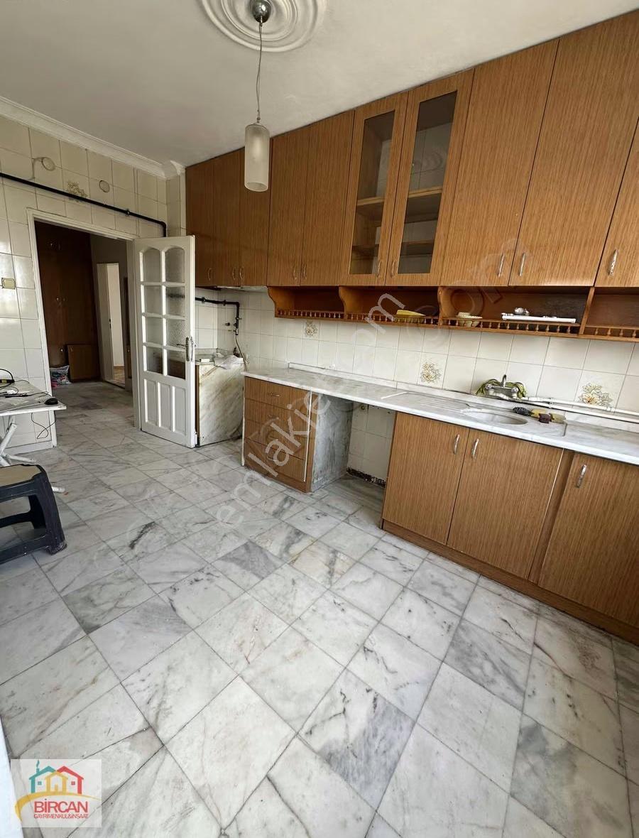 Binevler'de Kiralık 3 + 1 Asansörlü Daire - Görsel 6