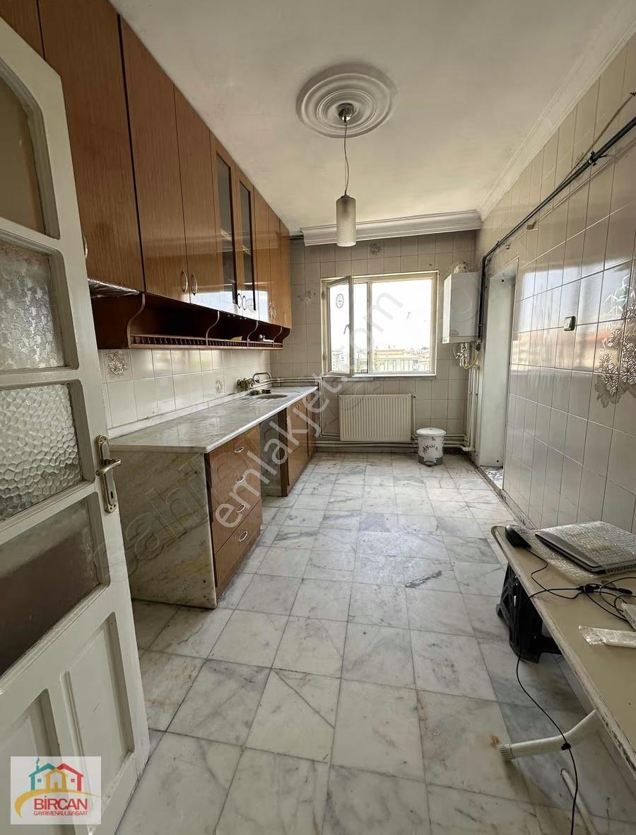 Binevler'de Kiralık 3 + 1 Asansörlü Daire - Görsel 20