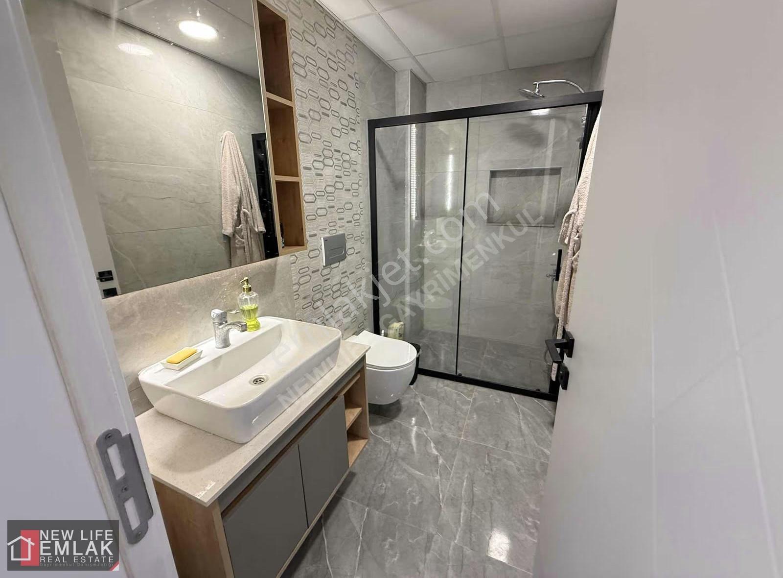 Kuşadasında Garaj Arkasında Armada Loft Sitesinde Satılık Daire - Görsel 16