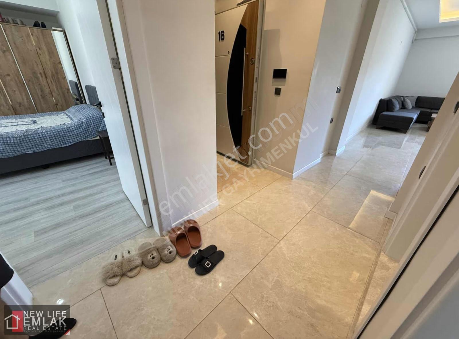 Kuşadasında Garaj Arkasında Armada Loft Sitesinde Satılık Daire - Görsel 7