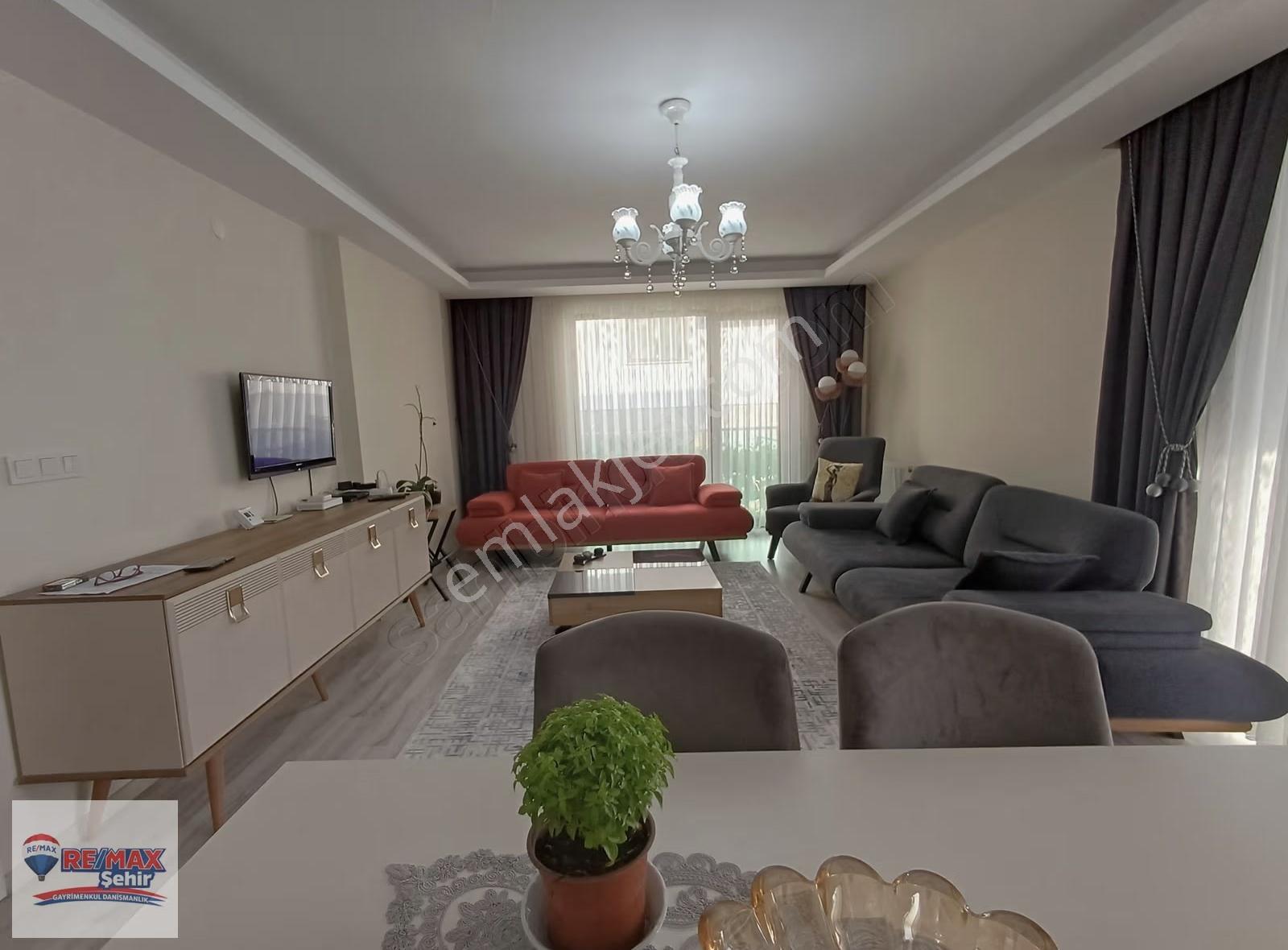 Yalova Merkez Dere Mahallesi'nde Satılık Geniş 3+1 Daire - Görsel 4