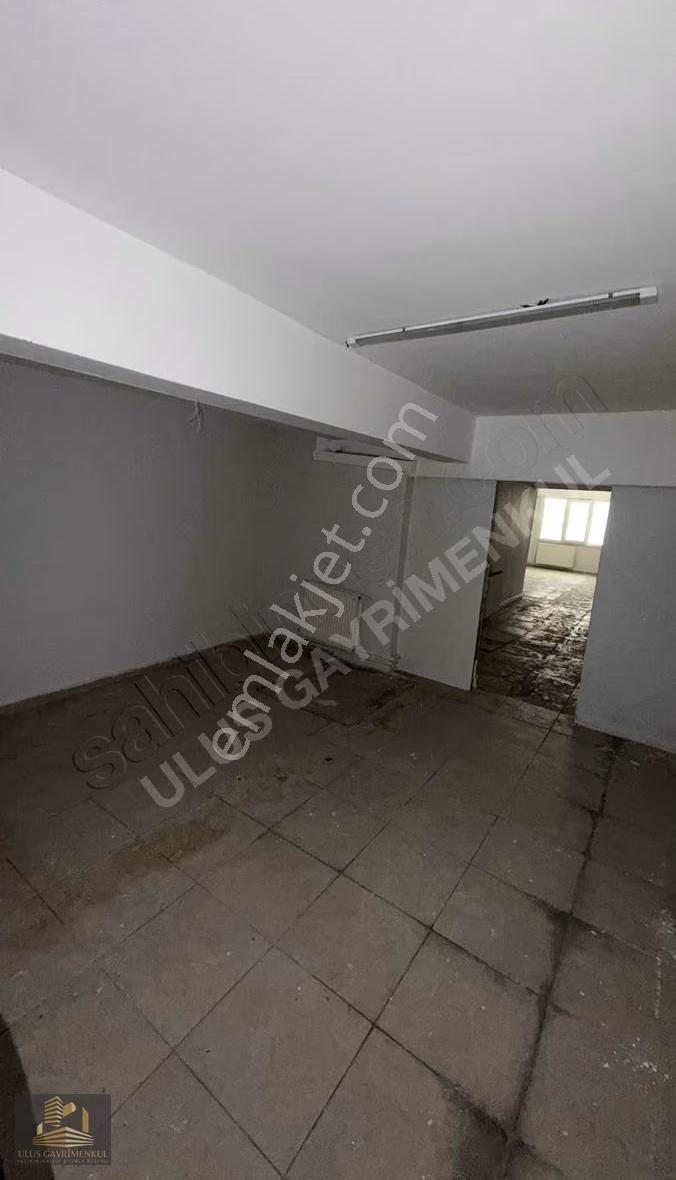 Ulus'tan Cengiz Topel Cadde Üzeri 260m2 3 Katlı Dükkan - Görsel 4