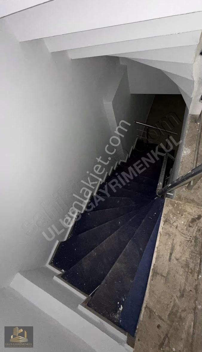 Ulus'tan Cengiz Topel Cadde Üzeri 260m2 3 Katlı Dükkan - Görsel 13