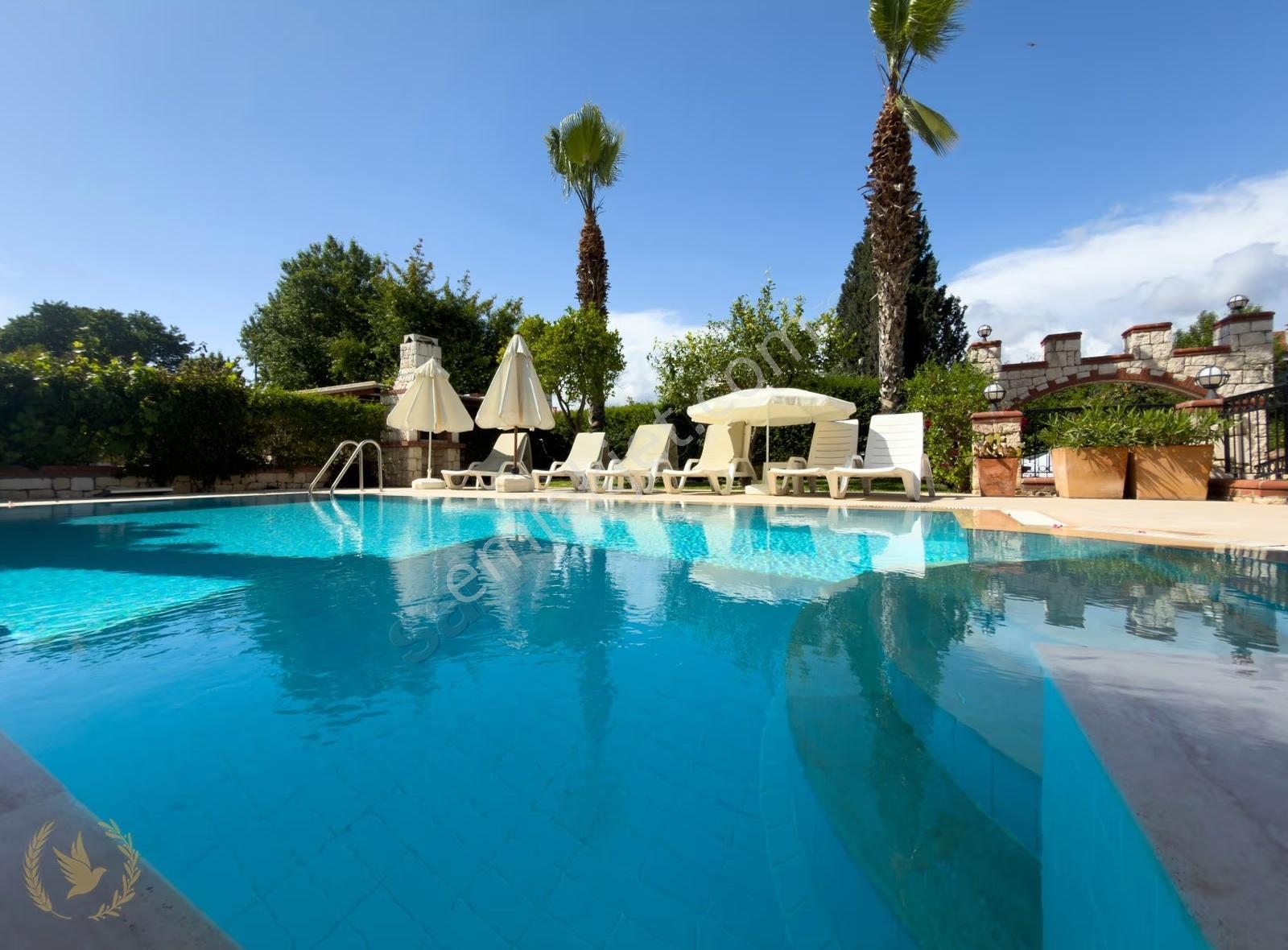 Çalış {villa Palm} Yüksek Galeri ,müstakil Bahçe ,3.5+1 Triplex - Görsel 12