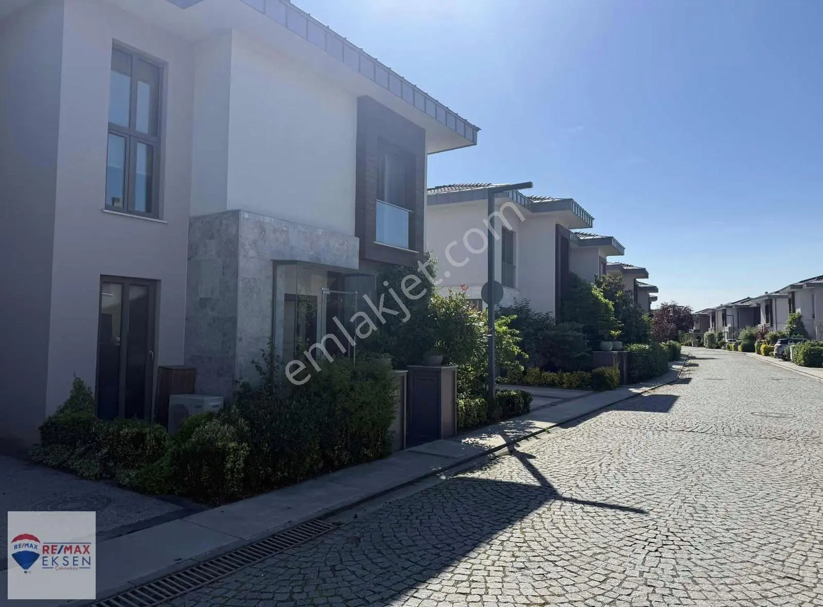 Çekmeköy Ömerli Dekar Kıyıbahçe Projesi 172 M² Kiralık Villa