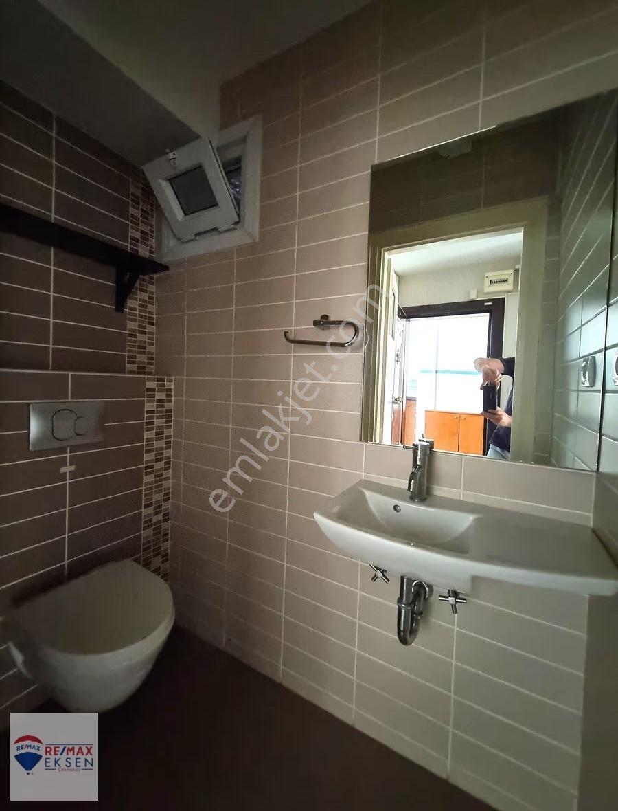 Erenköyde Üç Cepheli, Otoparklı Kiralık 3+1 Daire - Görsel 18