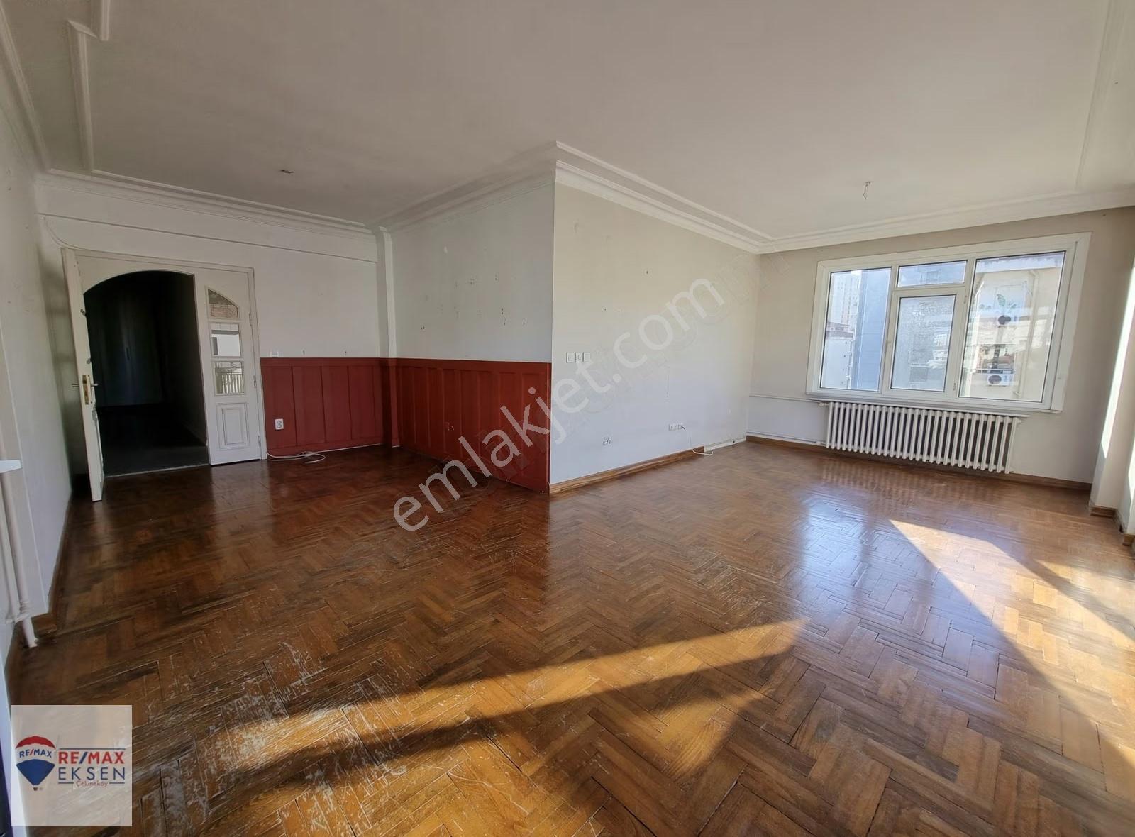 Erenköyde Üç Cepheli, Otoparklı Kiralık 3+1 Daire - Görsel 15