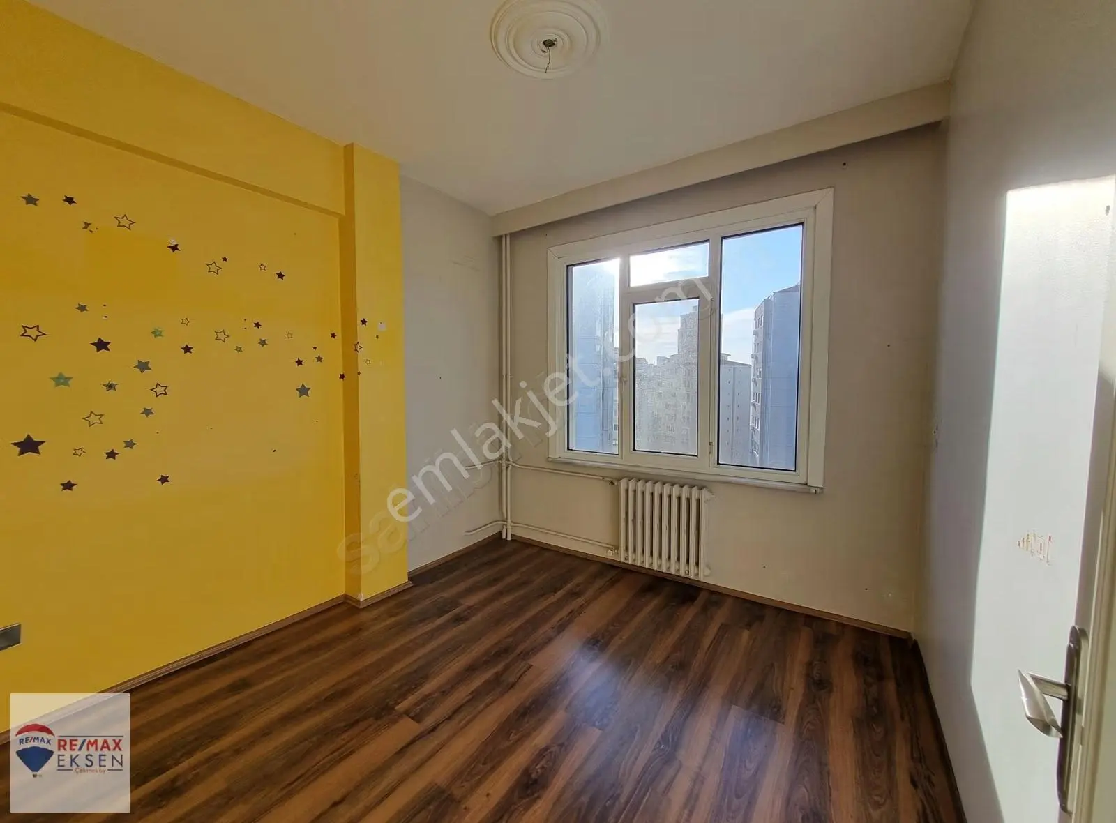 Erenköyde Üç Cepheli, Otoparklı Kiralık 3+1 Daire - Görsel 4