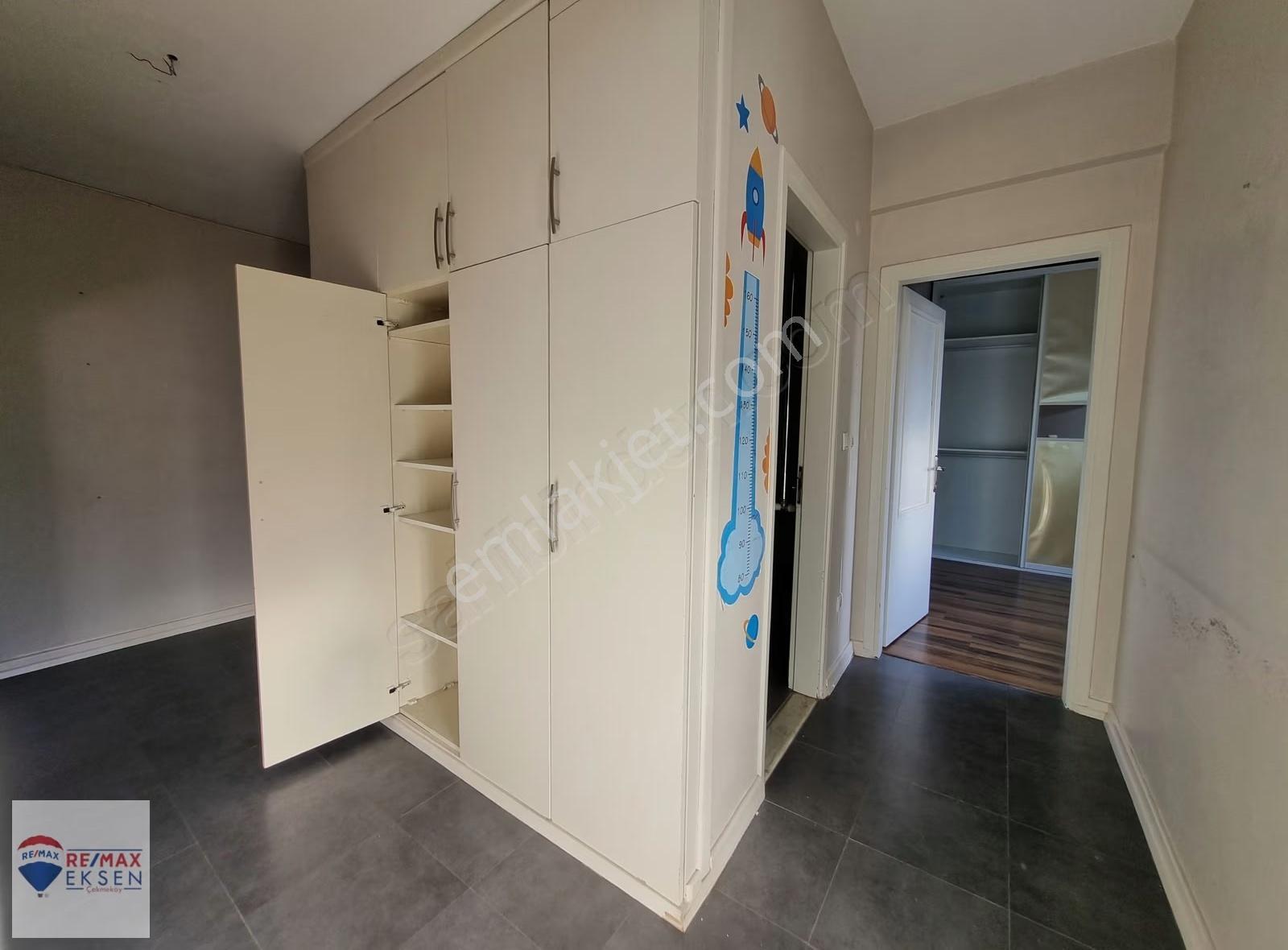 Erenköyde Üç Cepheli, Otoparklı Kiralık 3+1 Daire - Görsel 26