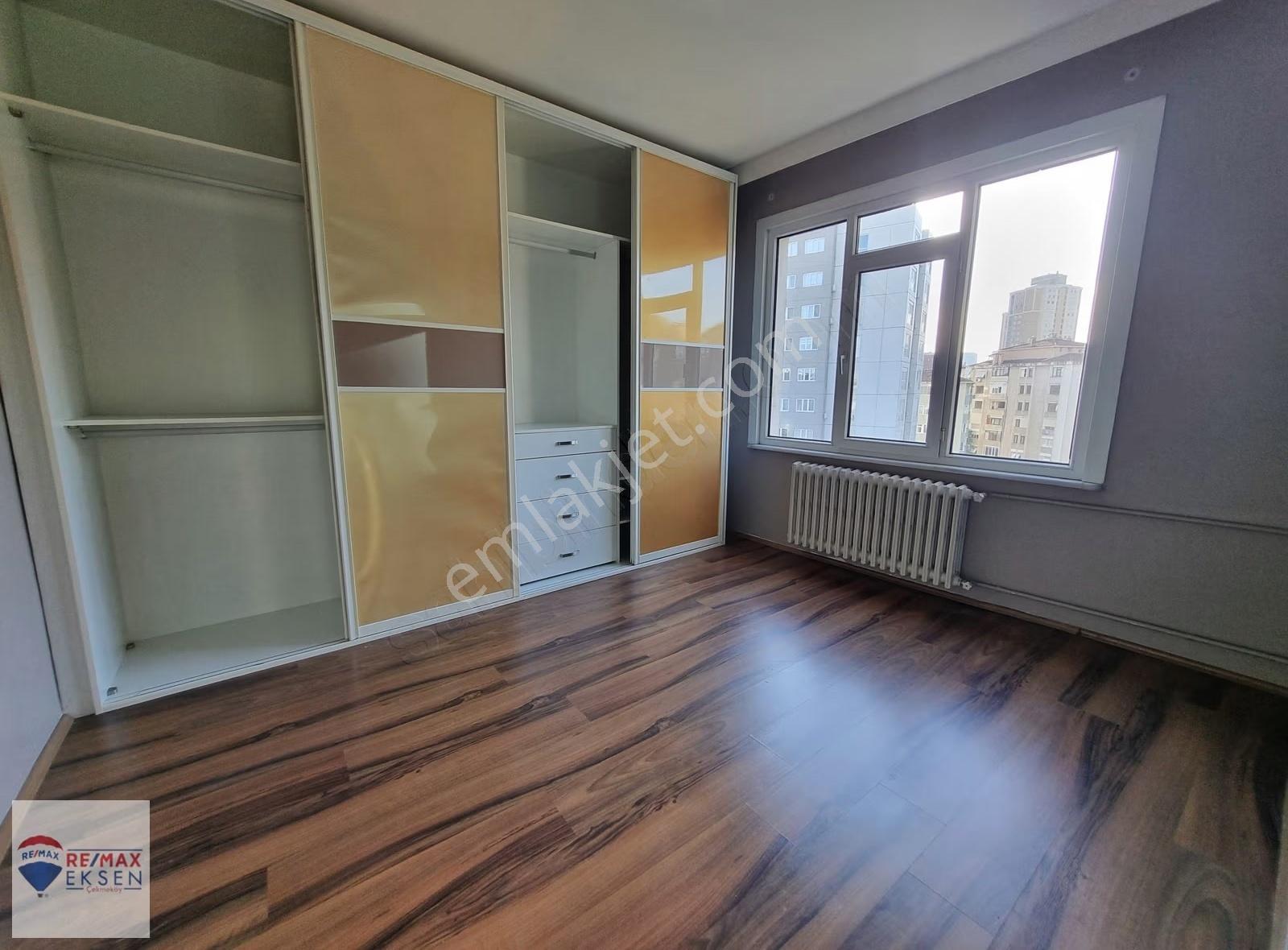 Erenköyde Üç Cepheli, Otoparklı Kiralık 3+1 Daire - Görsel 7