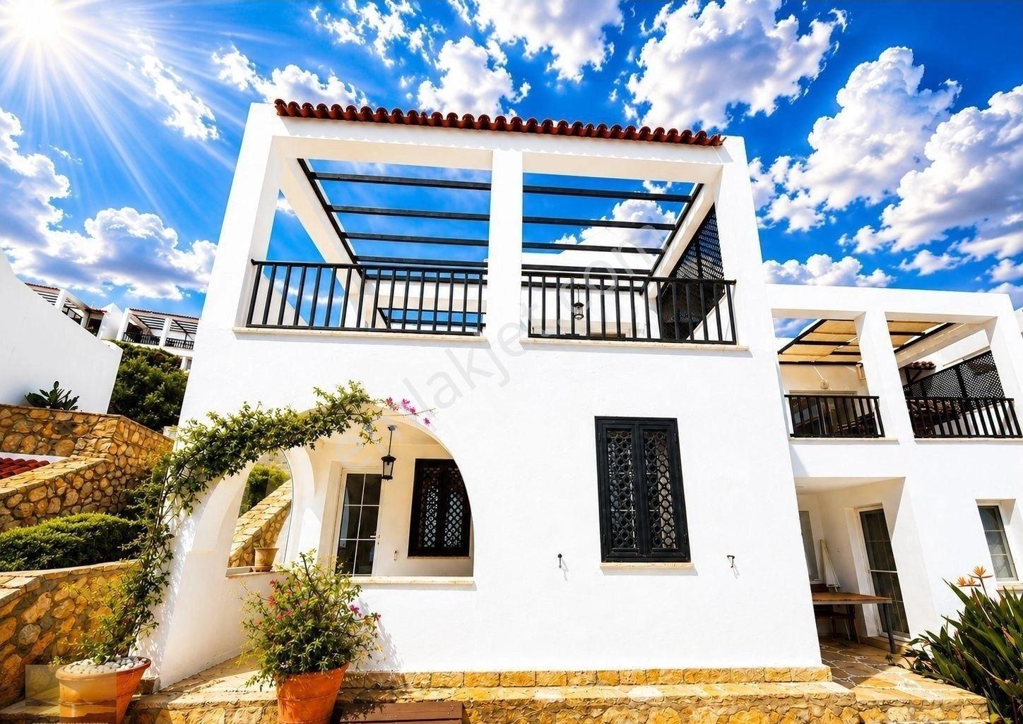 Bodrum Yalıkavak'ta Deniz Manzaralı Bahçeli Satılık Villa Bakım - Görsel 7