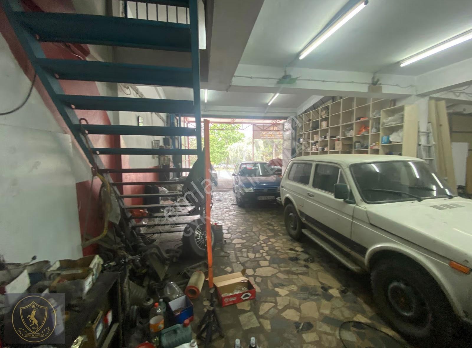 Gemlik Sanayi'de Önü Açık Kiralık Dükkan 320m² - Görsel 6