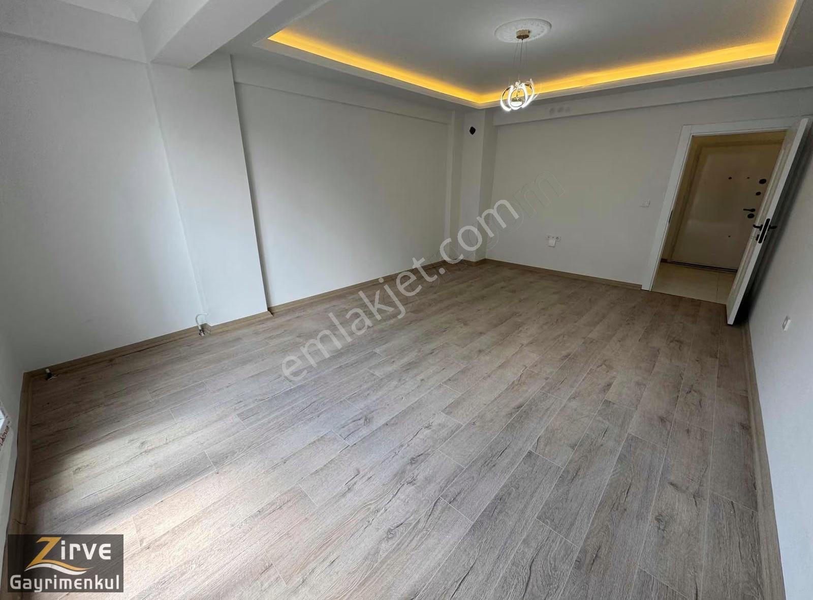 Zirveden Çarşı Merkezde 3+1 Arakat Ön Cephe Lüx Yapılı Daire - Görsel 6