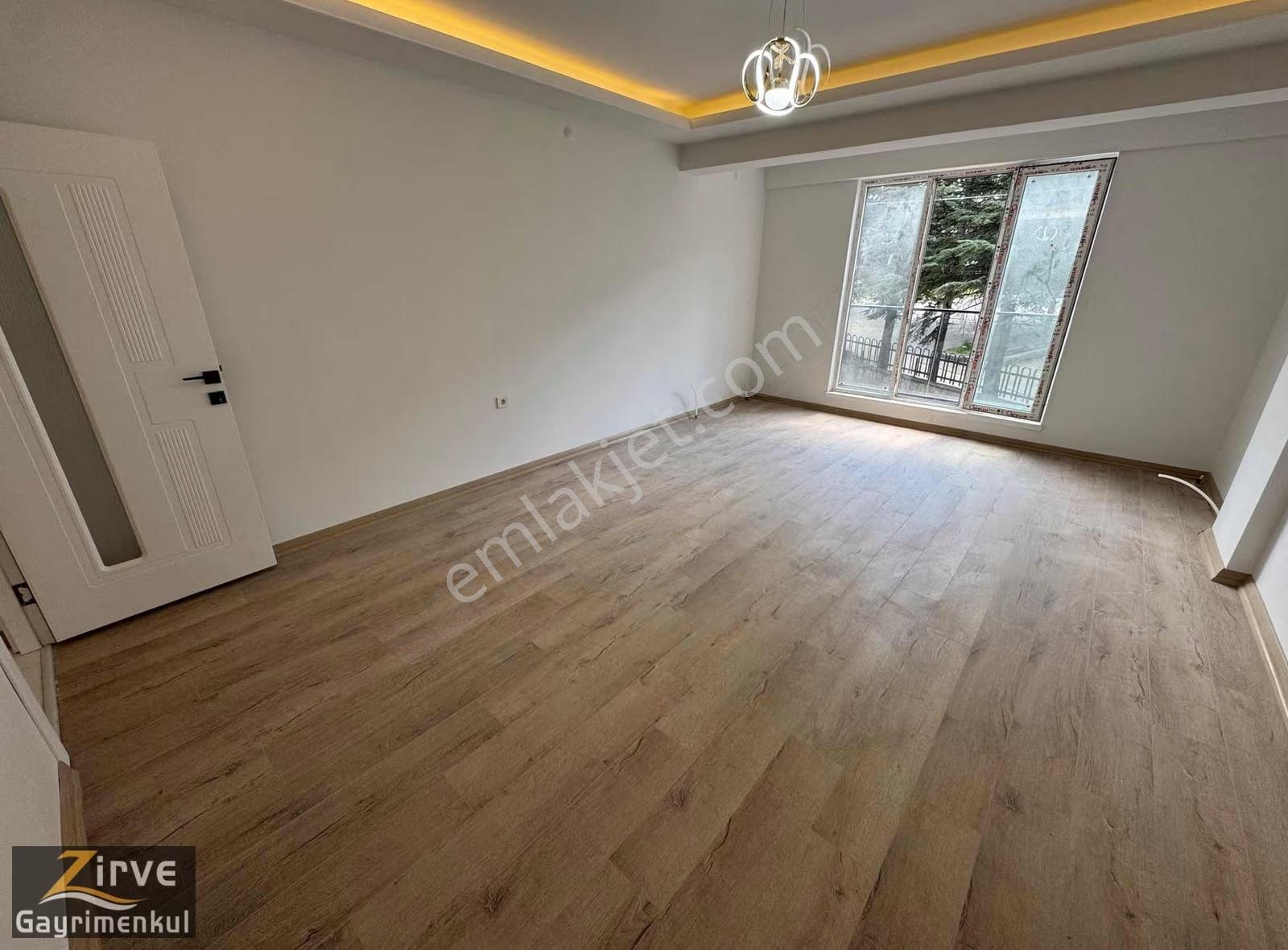 Zirveden Çarşı Merkezde 3+1 Arakat Ön Cephe Lüx Yapılı Daire - Görsel 9