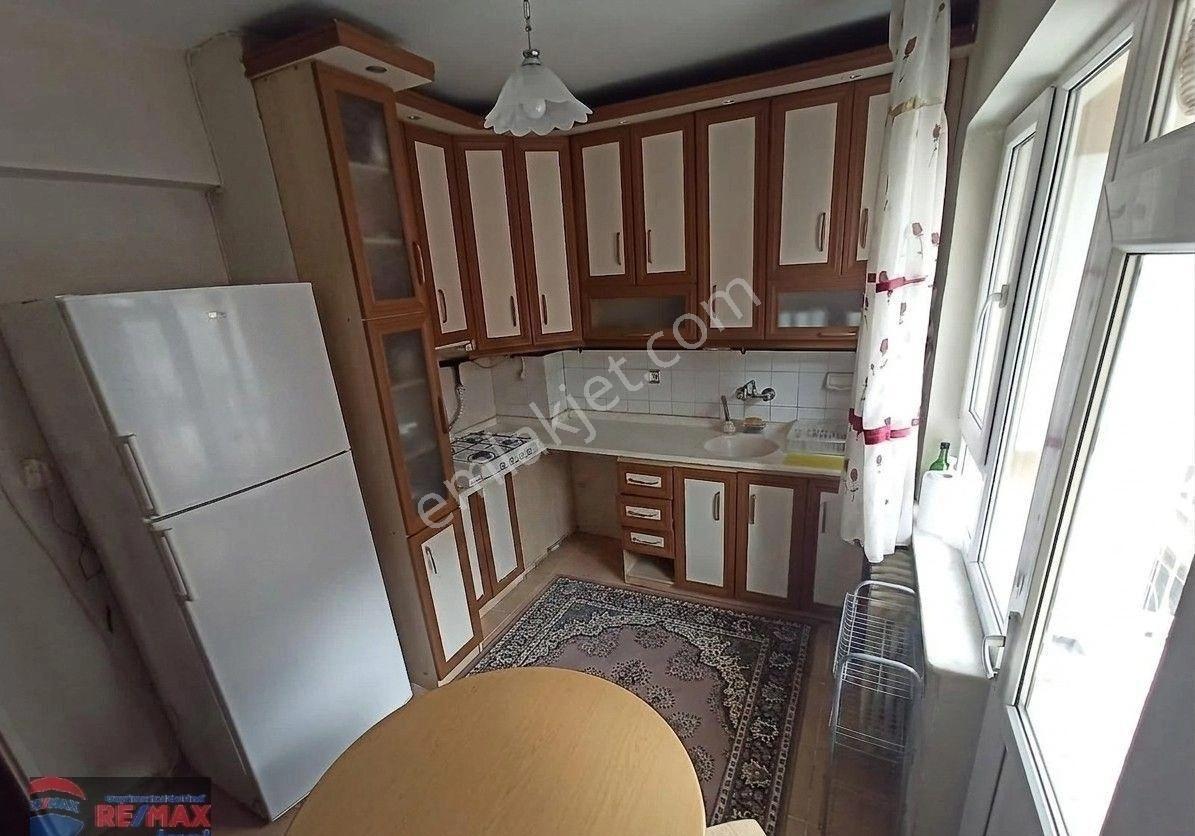 Re/max İnci'den Çarşı Merkezde Kiralık 2+1 Daire - Görsel 2