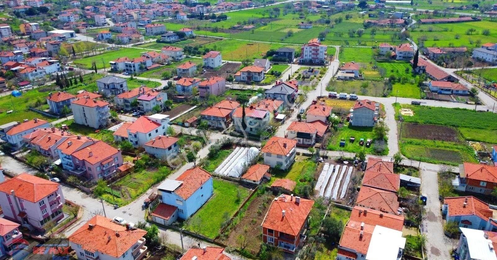 Re/max İnci'den Bigadiç 4 Eylül Mah. Satılık İmarlı Arsa