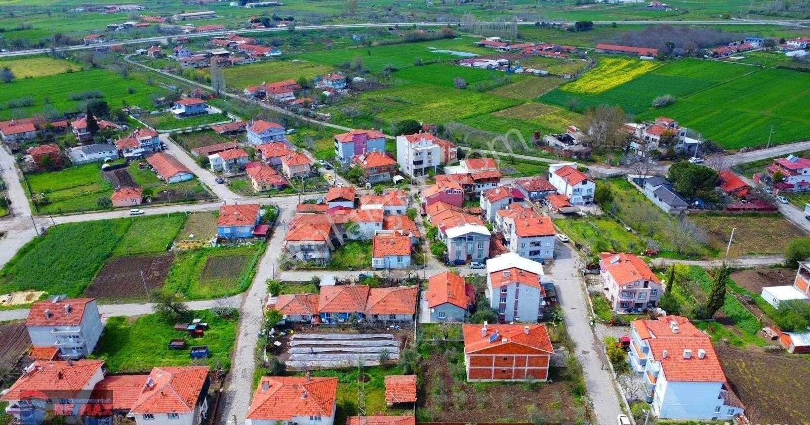 Re/max İnci'den Bigadiç 4 Eylül Mah. Satılık İmarlı Arsa - Görsel 6