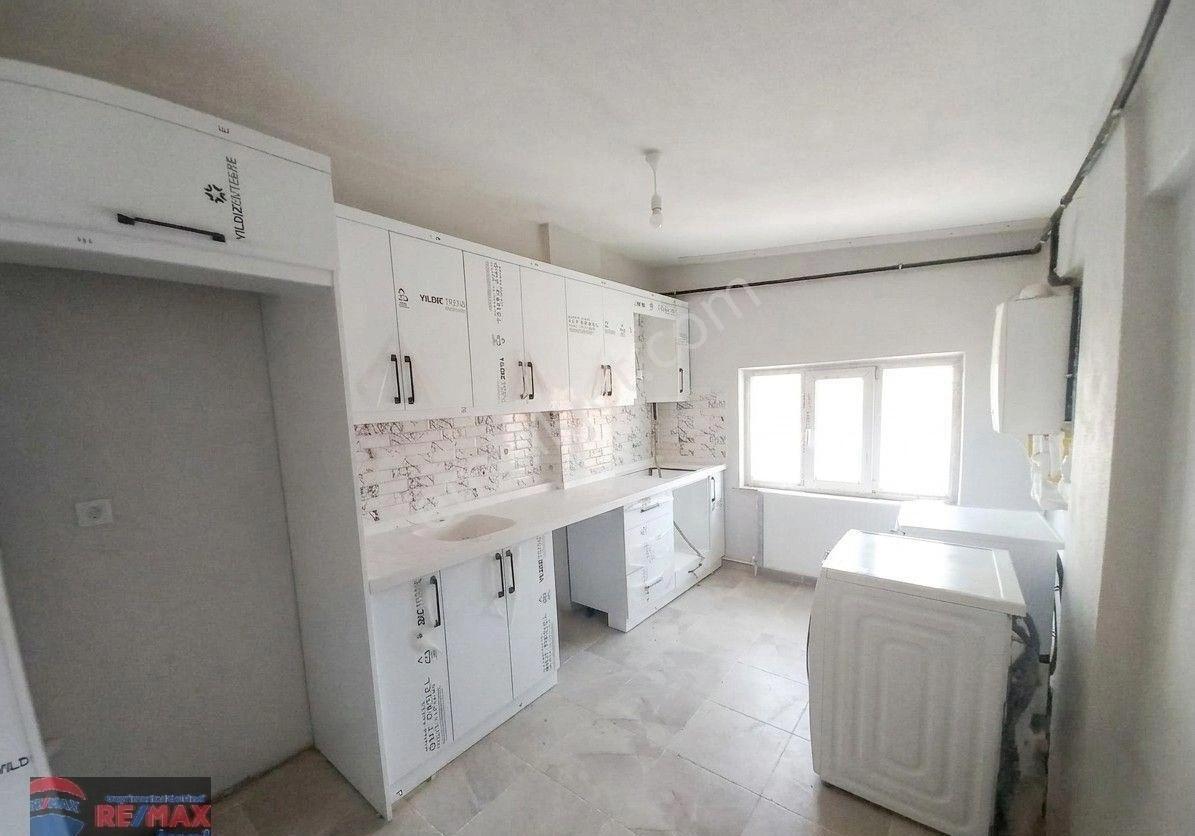 Re/max İnci'den Plevne İlkokulu Yanı 2+1 Kiralık Daire - Görsel 4