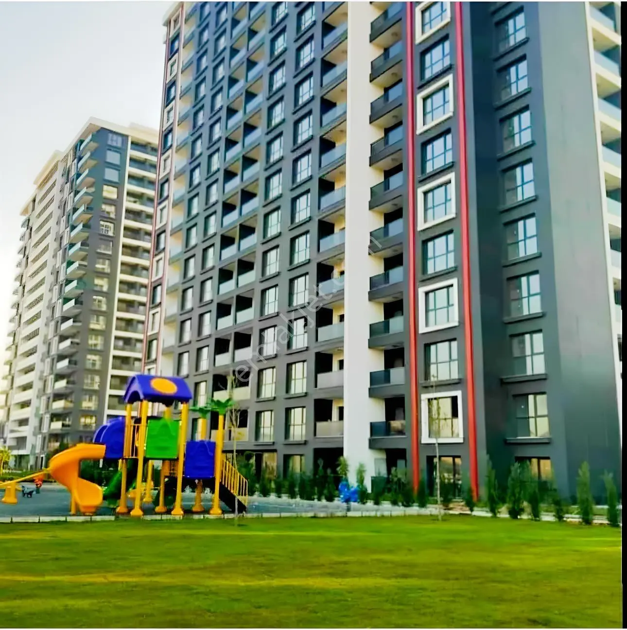 Gürgin Emlaktan Life City De Kiralık Daire