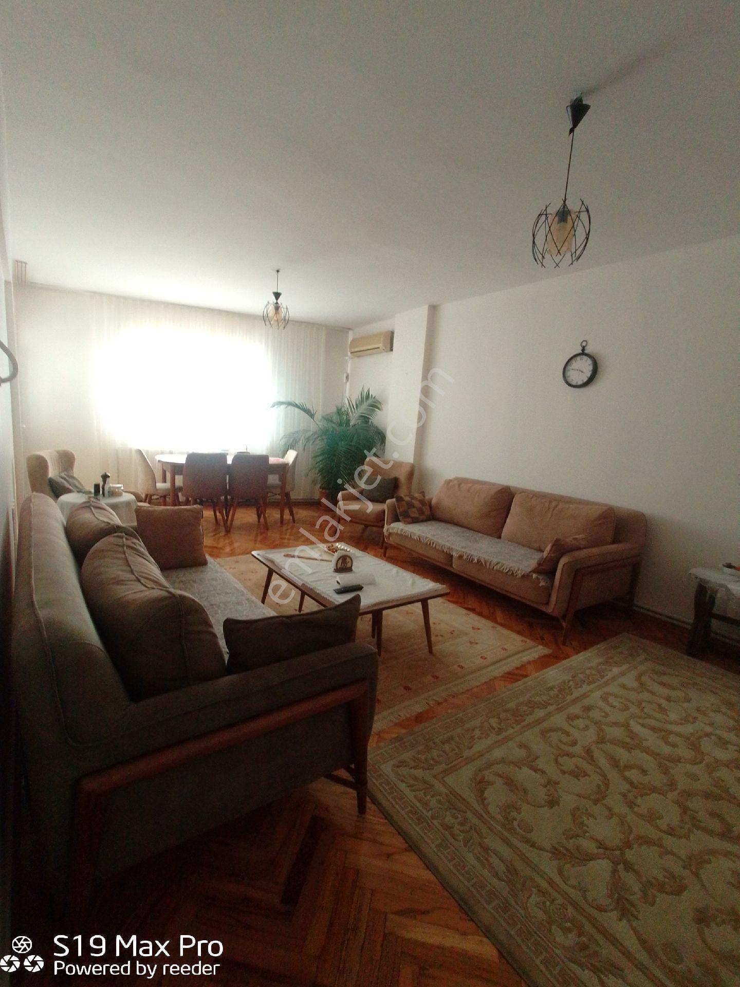 S.evler Merkezde Metrobüse 4dk.3+1 130m2 Kredili Satılık Arakat 2.kat - Görsel 4