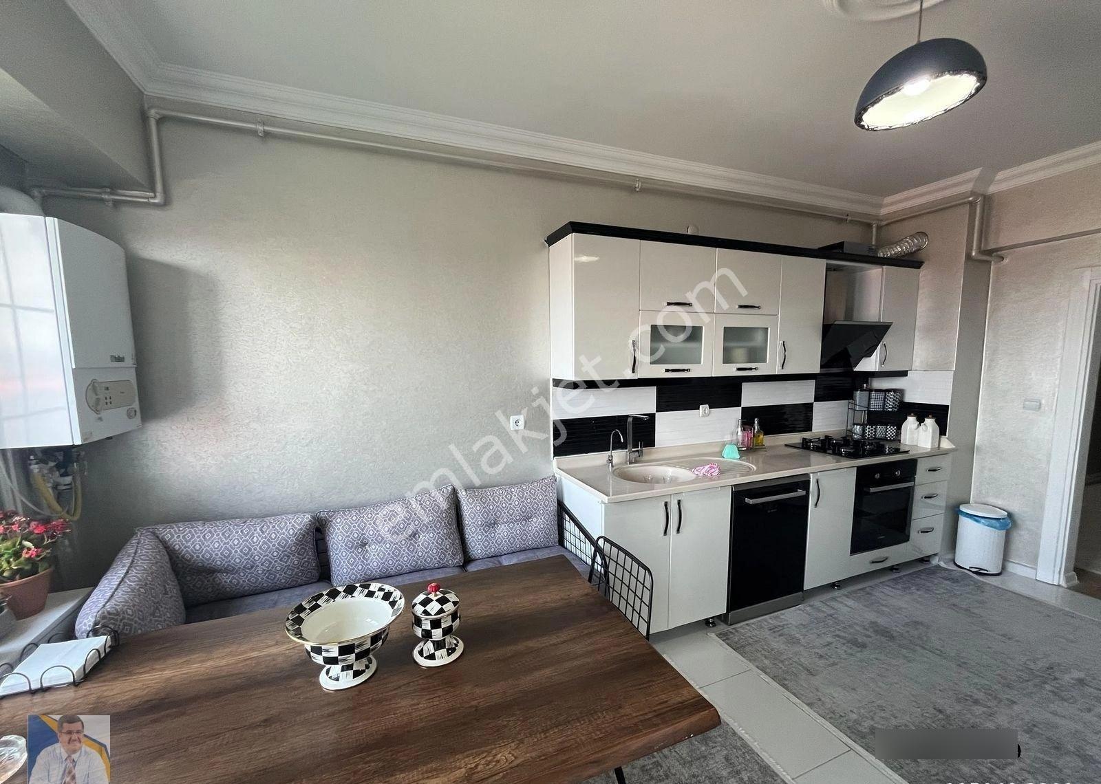 Cevdet Paşa Mahallesinde Site İçi Geniş Satılık 3+1 Daire - Görsel 19