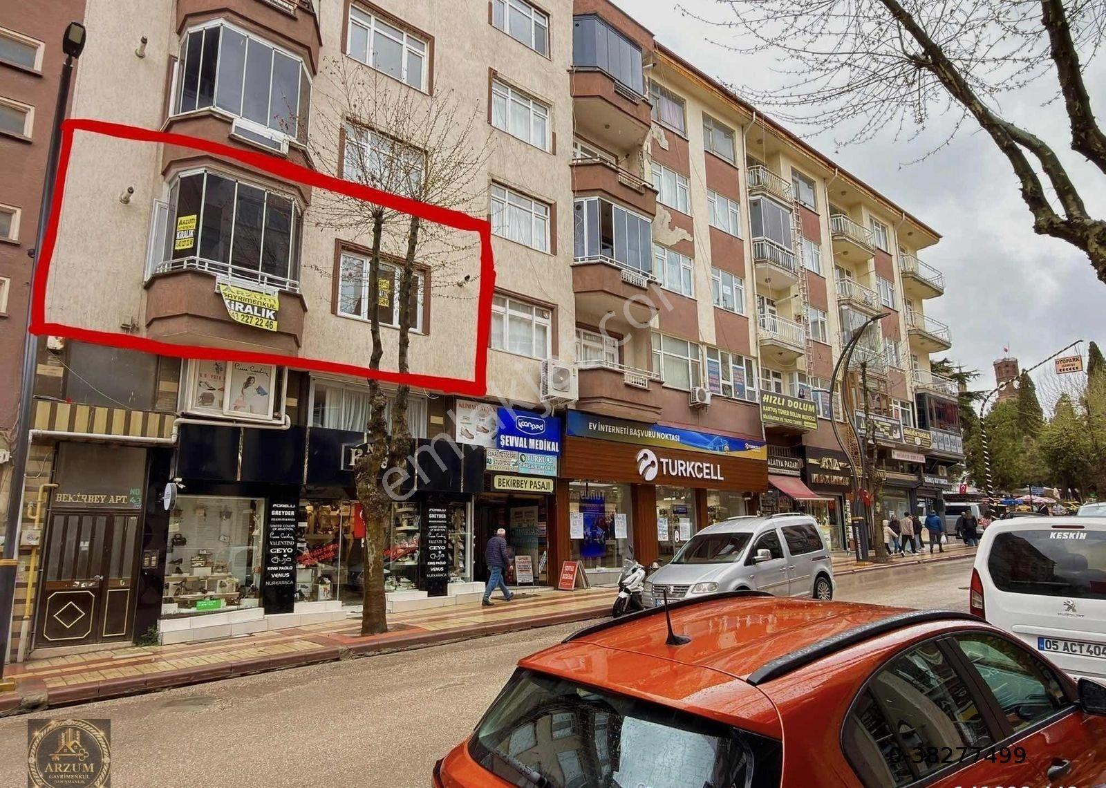 Merzifon Cumhuriyet Caddesinde Çarşıda 2+1 Kiralık Daire - Görsel 17