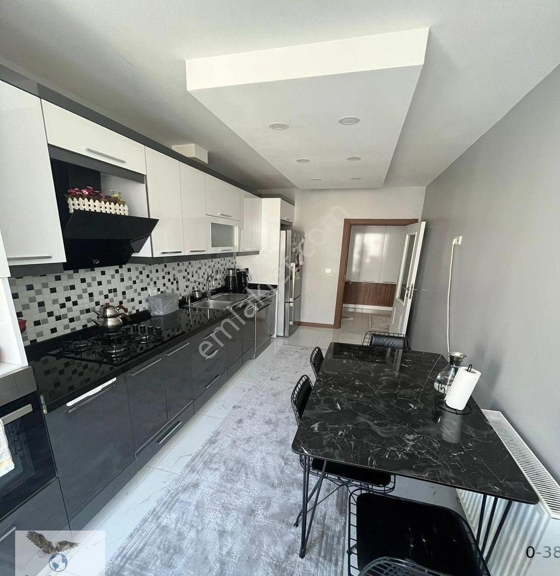 Müslüm Emlaktan Merkezde 4+2 Kapalı Otoparklı Metrobüse Komşu - Görsel 18