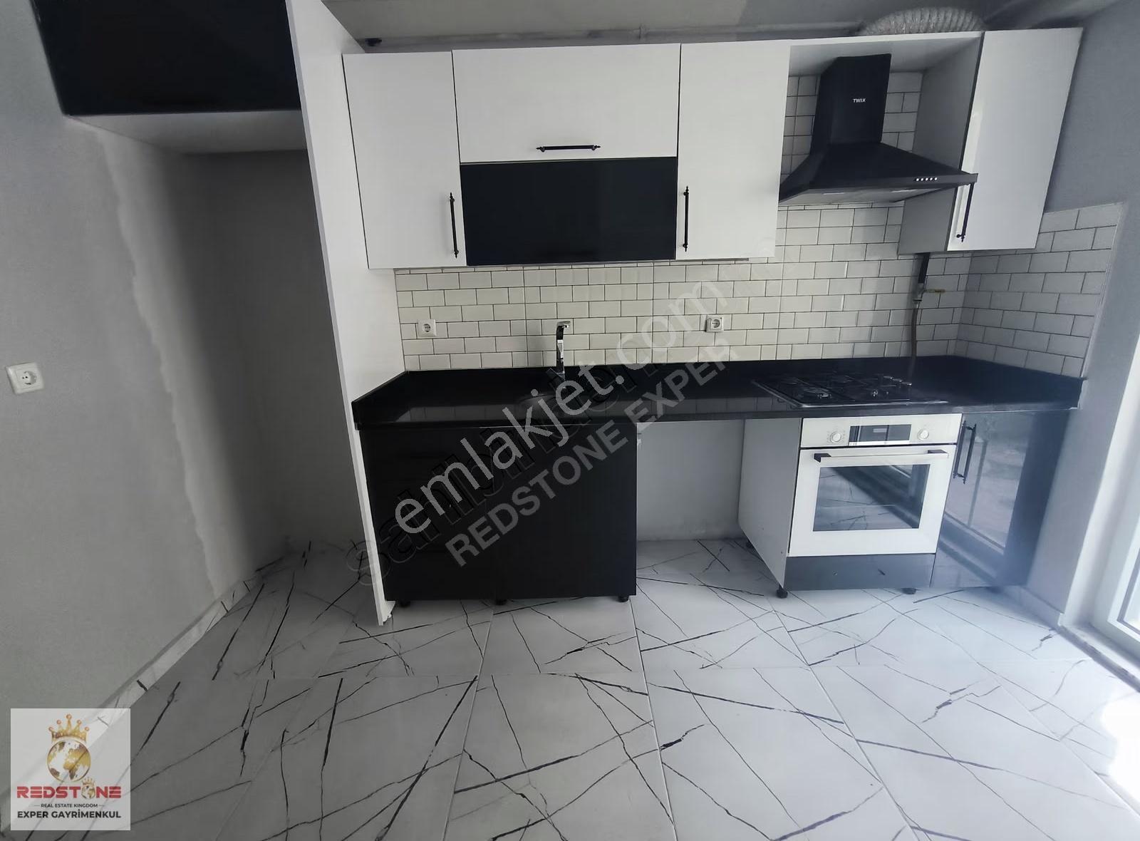 Karasu Merkezde Site İçi Mutfak Ayrı Ara Katta 2+1 Daire - Görsel 14