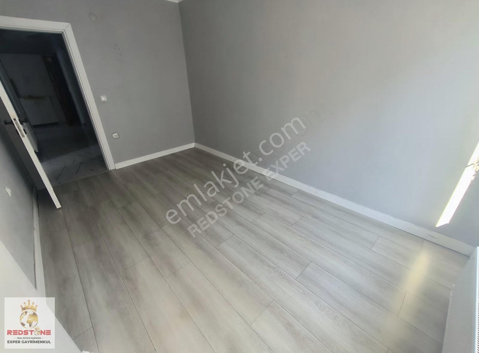 Karasu Merkezde Site İçi Mutfak Ayrı Ara Katta 2+1 Daire - Görsel 9