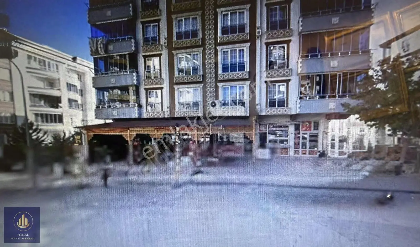 Yeditepe Mahallesinde Genış Merkezi Konumda Satlık Dükkan - Görsel 3