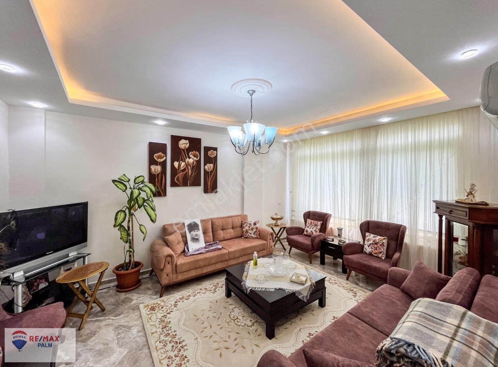 Remax Palm'den Buluklu Mah. Esenkent Sit.'de 6+1 Satılık Villa - Görsel 2