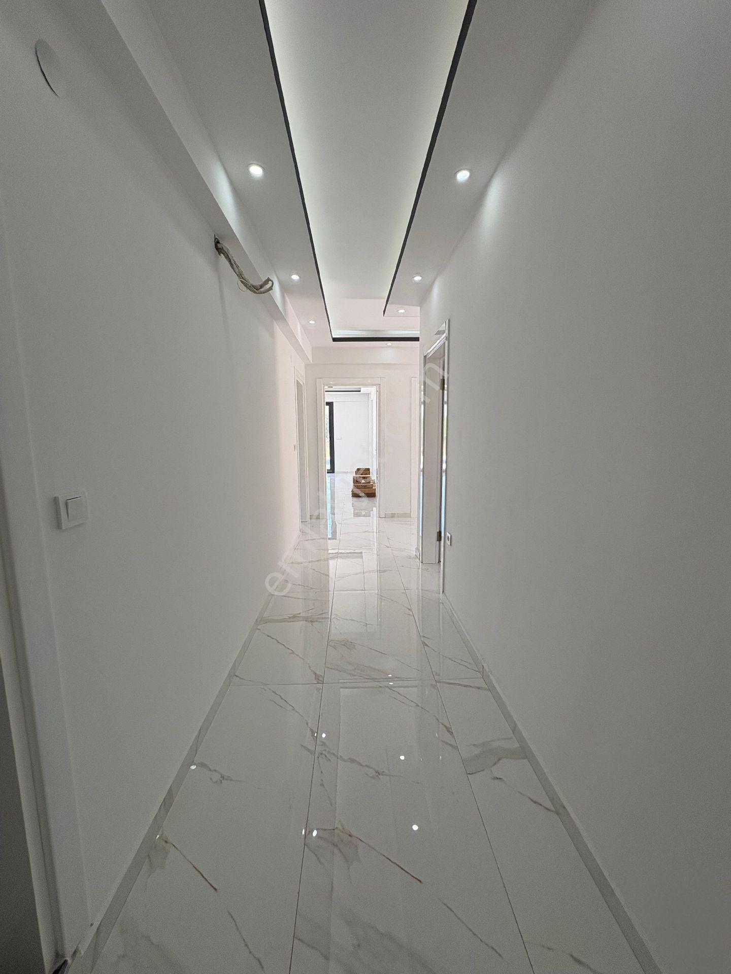 Didim Yeşiltepe'de 700 M² Arsa İçinde Havuzlu Tam Müstakil Villa! - Görsel 16