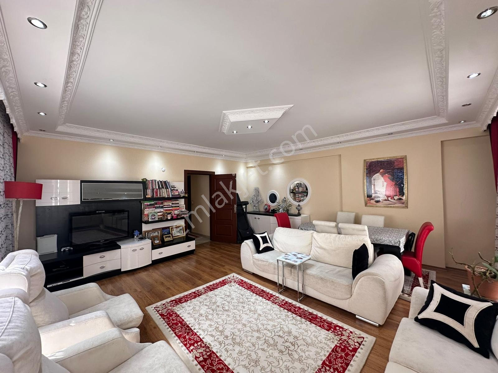Pendik Yayalar Mahallesi'nde 155 M² Ferah Aileye Uygun 3+1 - Görsel 30