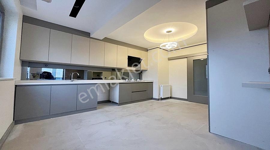 Yenikent Emlak'tan Giyinme Odalı Kombi Petek Takılı Full+full - Görsel 17
