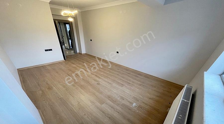 Yenikent Emlak'tan Giyinme Odalı Kombi Petek Takılı Full+full - Görsel 35